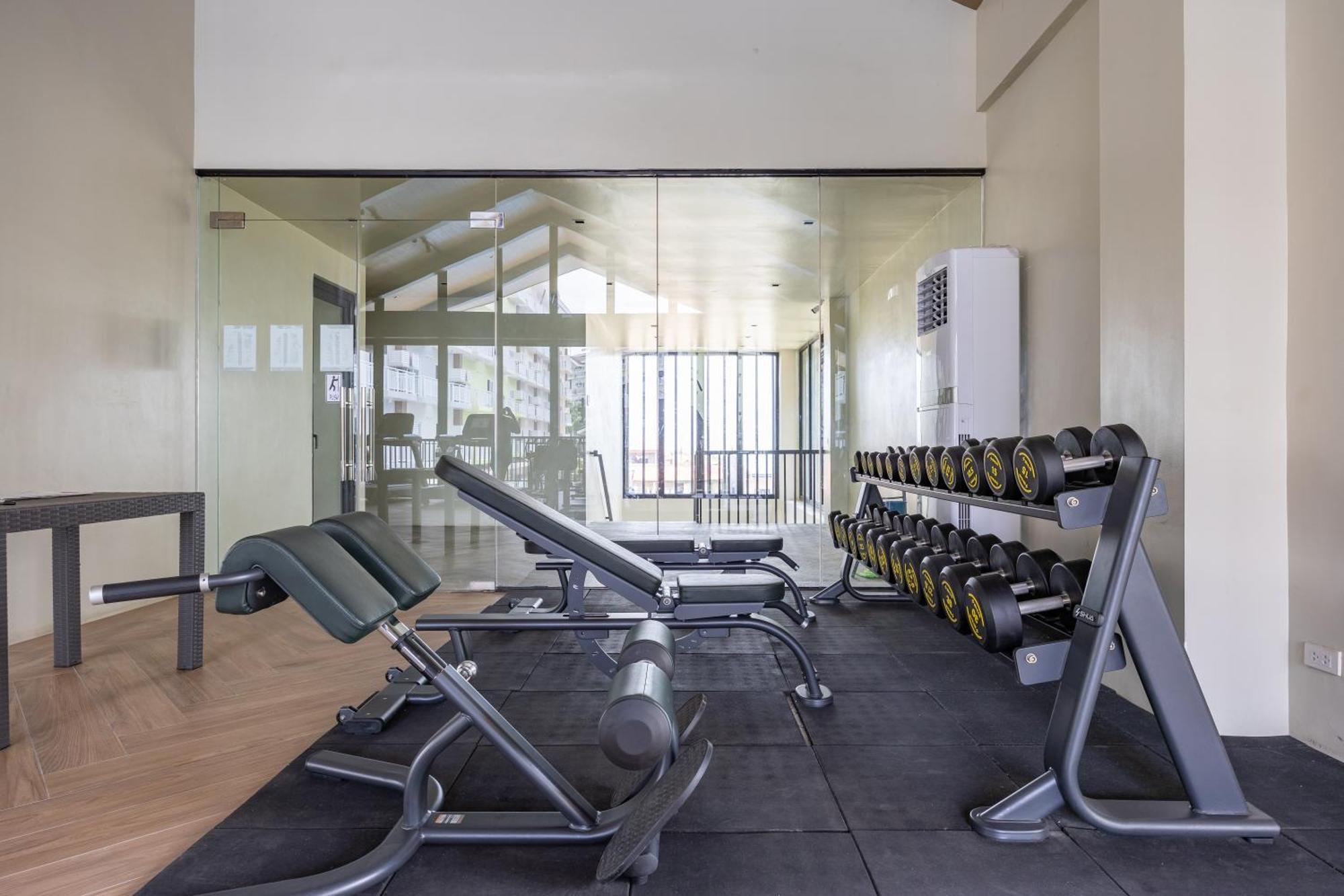 Апартаменты Amani 729, 3 Minutes To Airport,With Gym & Pool,100Mbps Wifi,Free Netflix Мактан Экстерьер фото